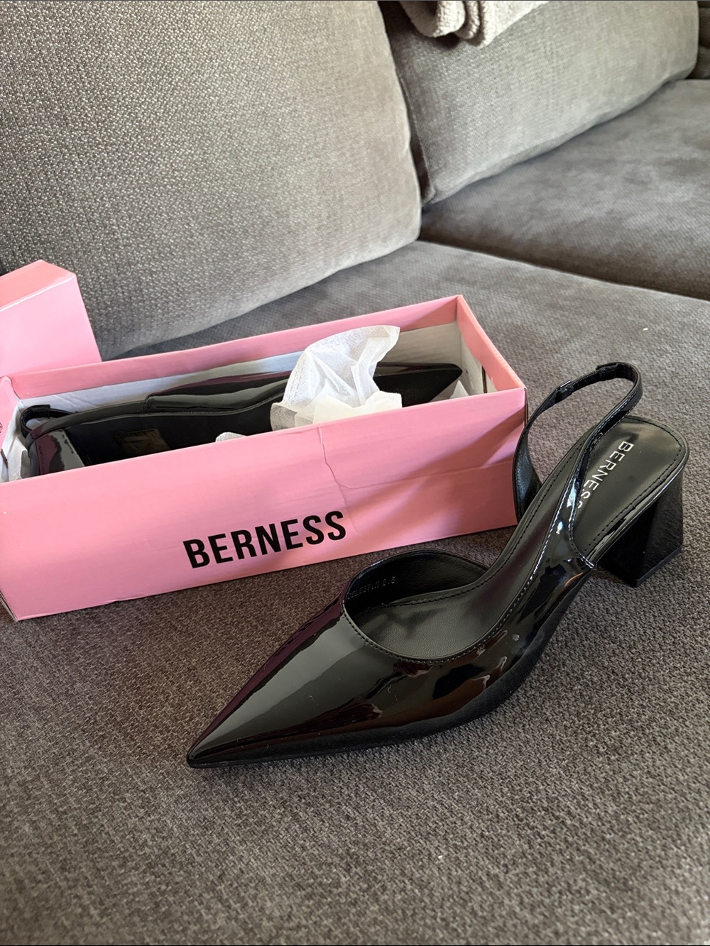 BernesS Black Patent Pointed Slingback Heel